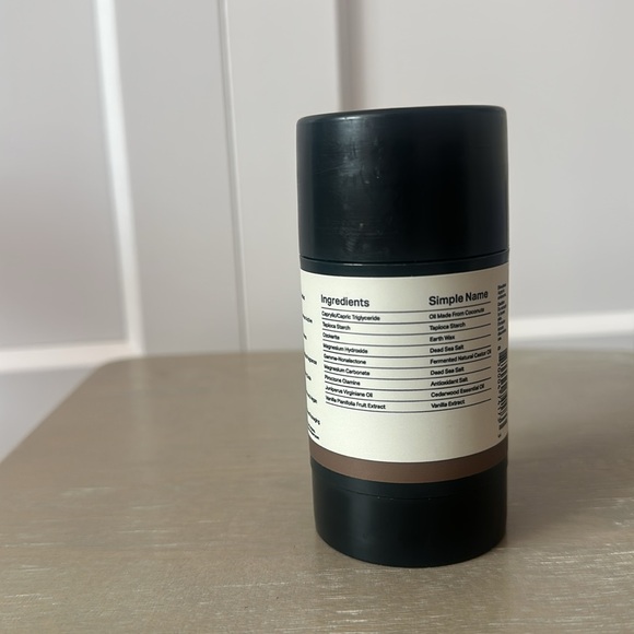 Each & Every Cedar & Vanilla Deodorant: 2.5oz - Picture 3 of 4